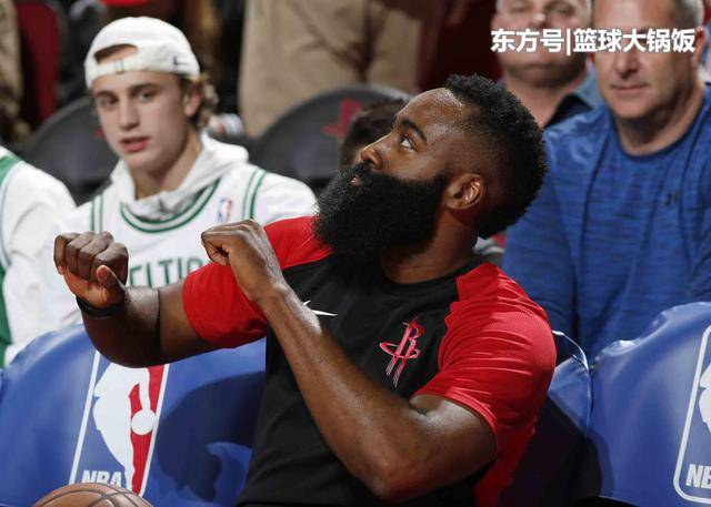  老鹰状元里萨谢当选月西部最佳  